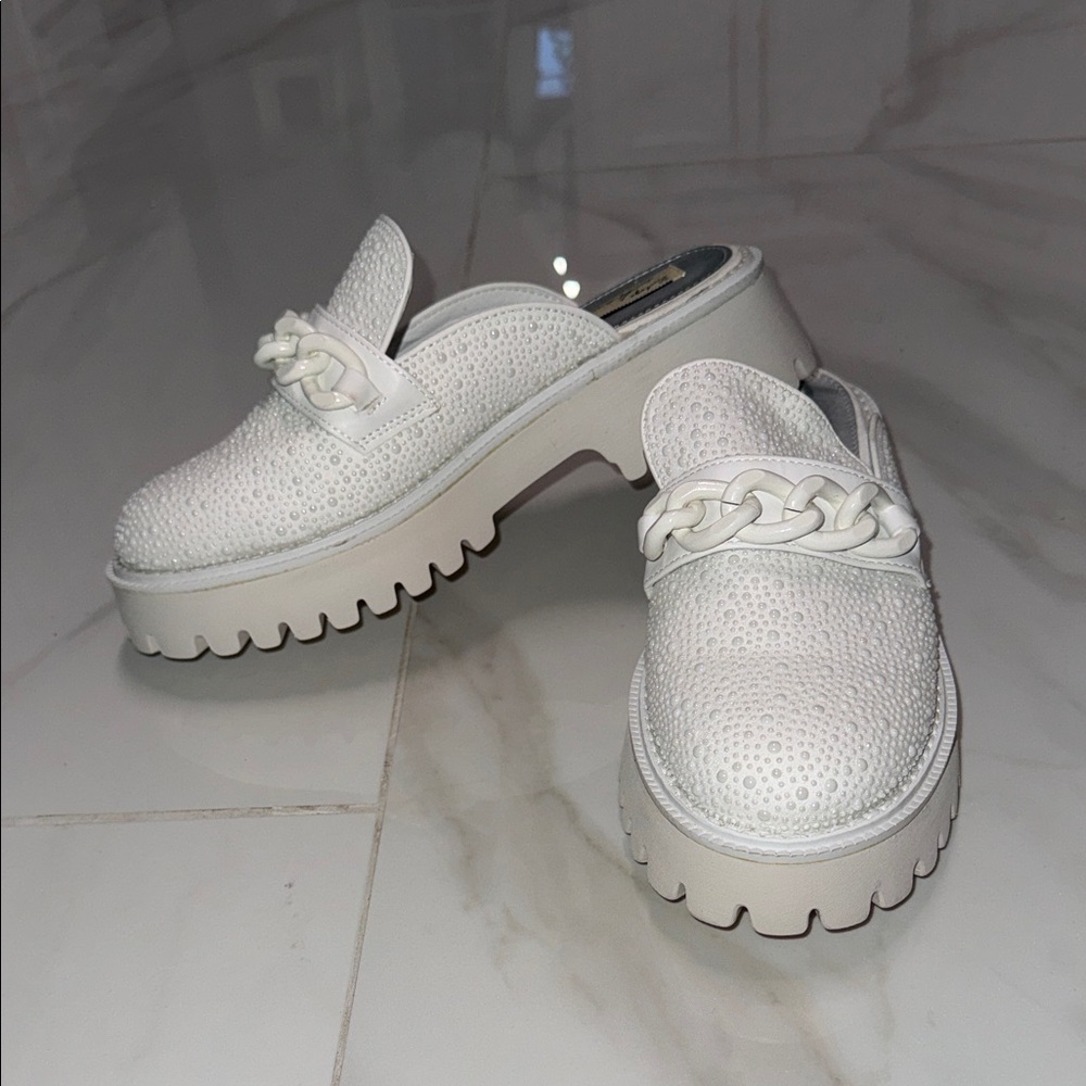 Vintage Havana White Textured Mules